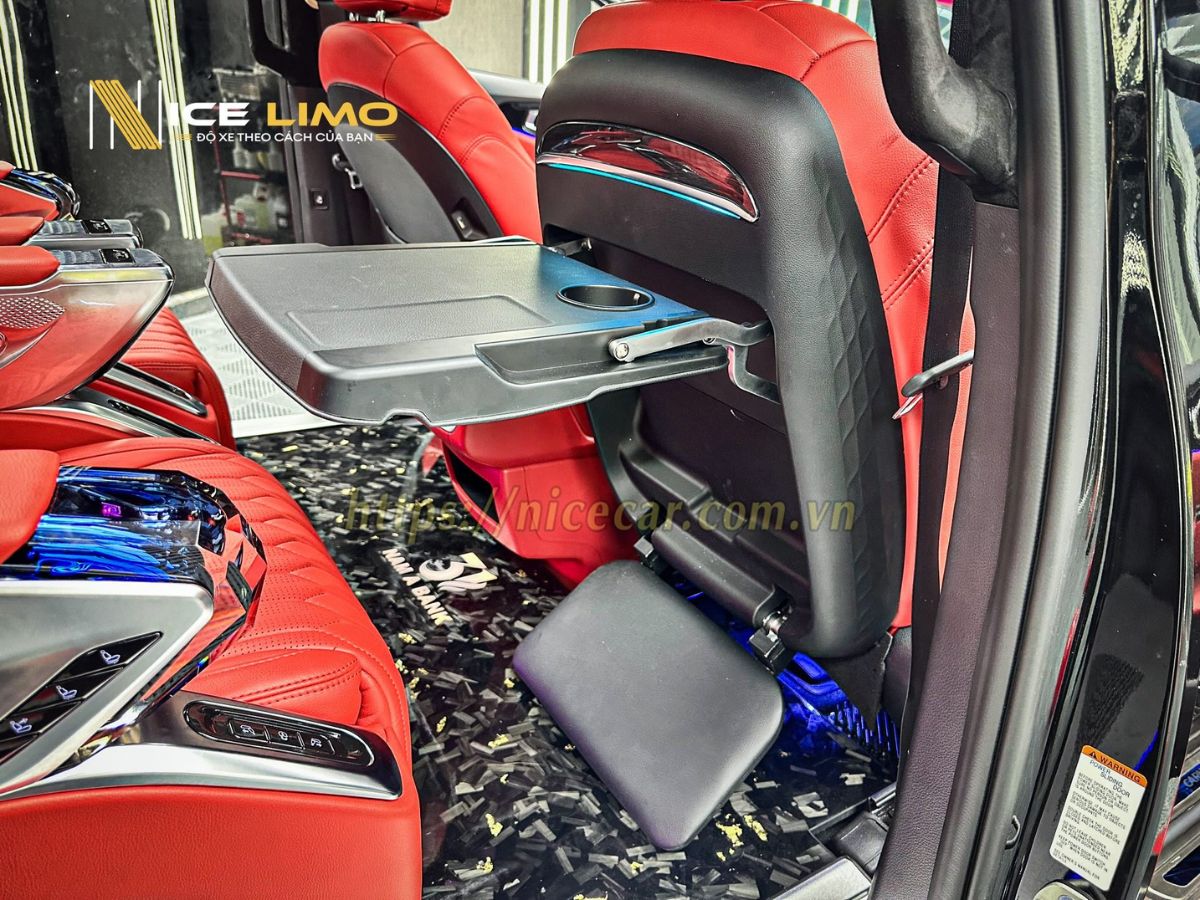 ban-lam-viec-chinh-co-limousine-5