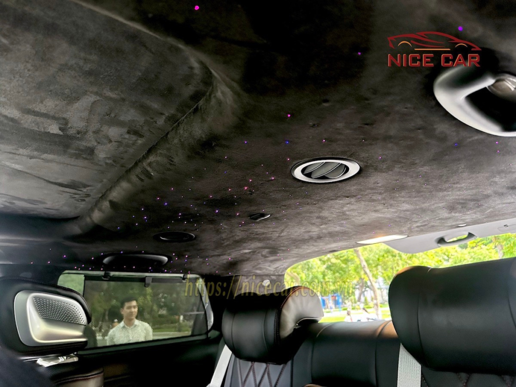 do-limousine-sedona-phien-ban-kem-tuoi-tan-10