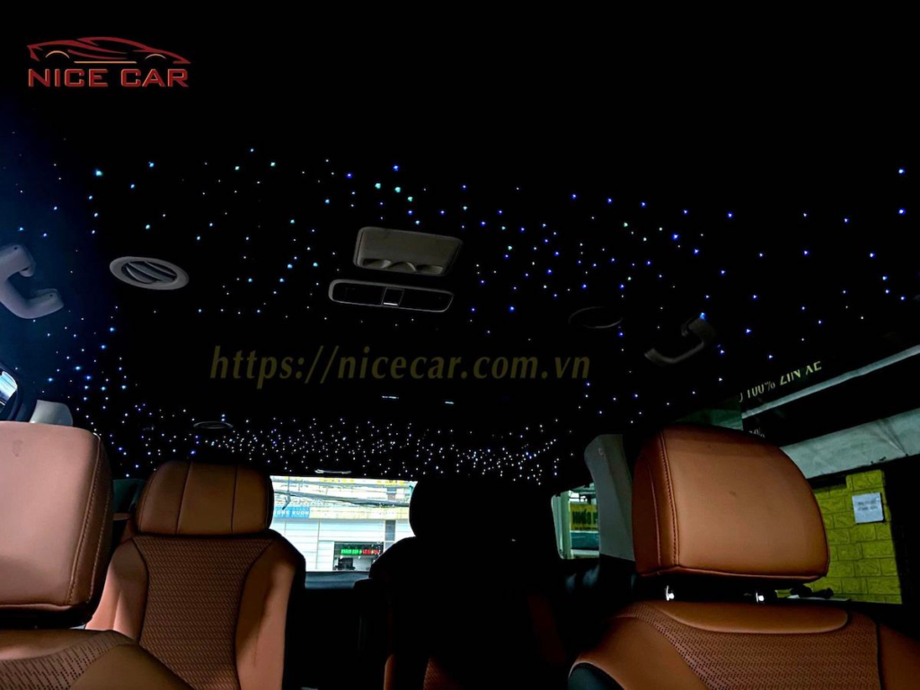 toyota-innova-do-limousine-tien nghi-thoai-mai-13